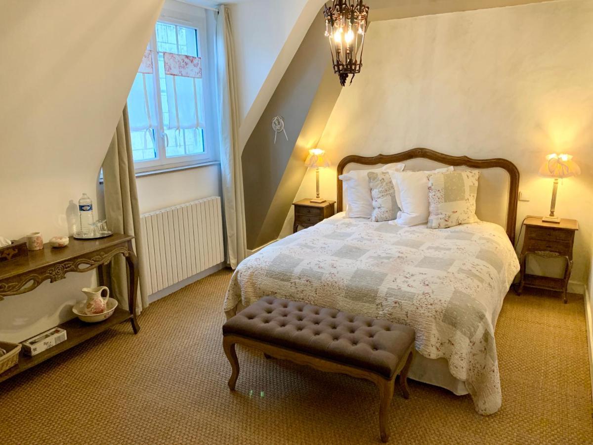 L'Ange Est Reveur Bed & Breakfast Langeais Eksteriør bilde
