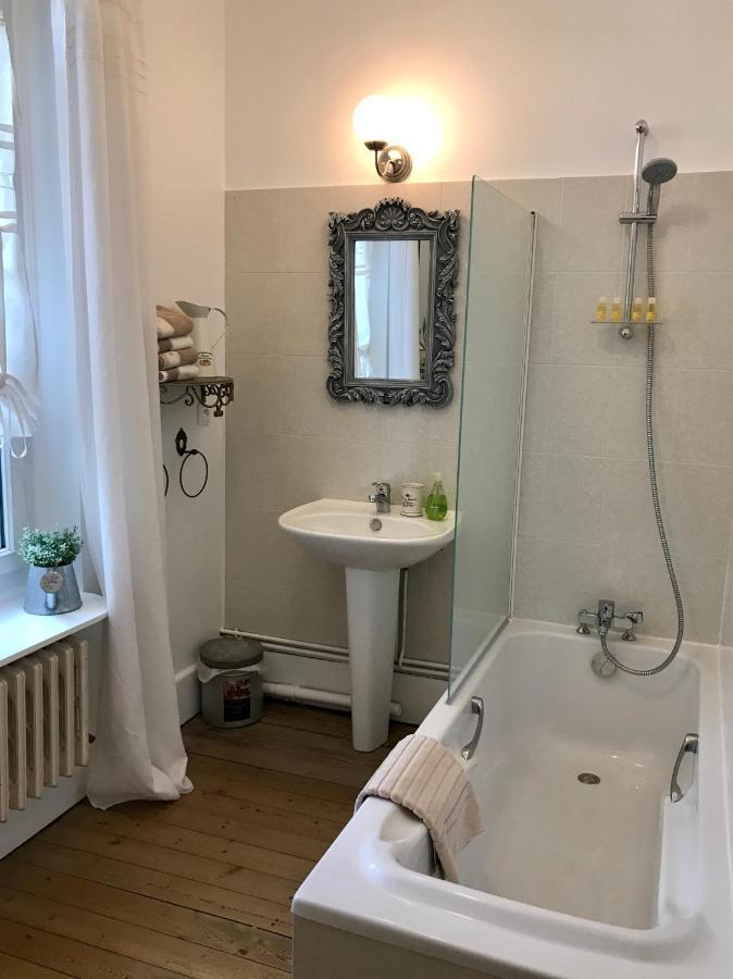 L'Ange Est Reveur Bed & Breakfast Langeais Eksteriør bilde