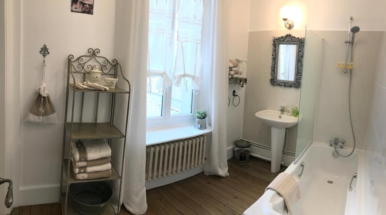 L'Ange Est Reveur Bed & Breakfast Langeais Eksteriør bilde